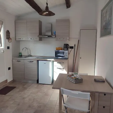 Darsena Tra Arte E Mare Apartment *